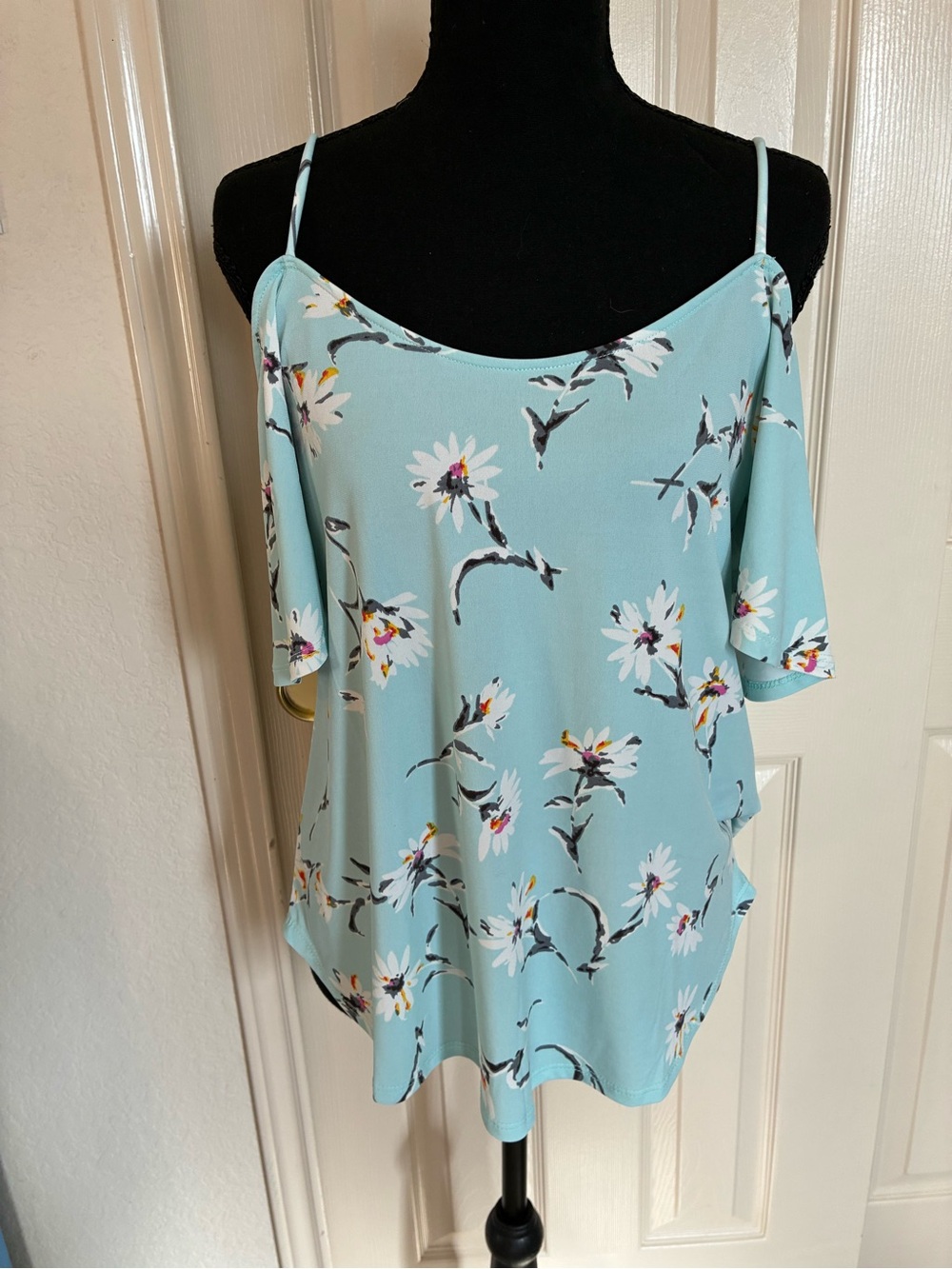 Kaileigh Light Blue Floral Cold-Shoulder Cami Top